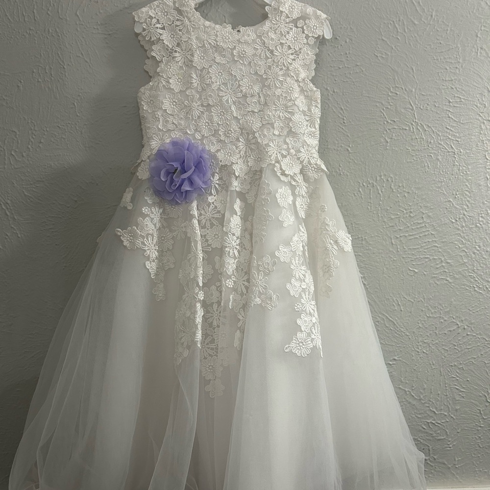 Elegant White Lace Kids Dress with Purple Flower